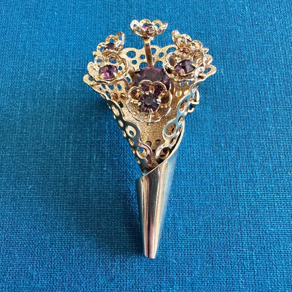 Vintage Purple Amethyst Rhinestone Flower Bouquet Brooch Pin Gold Tone Filigree